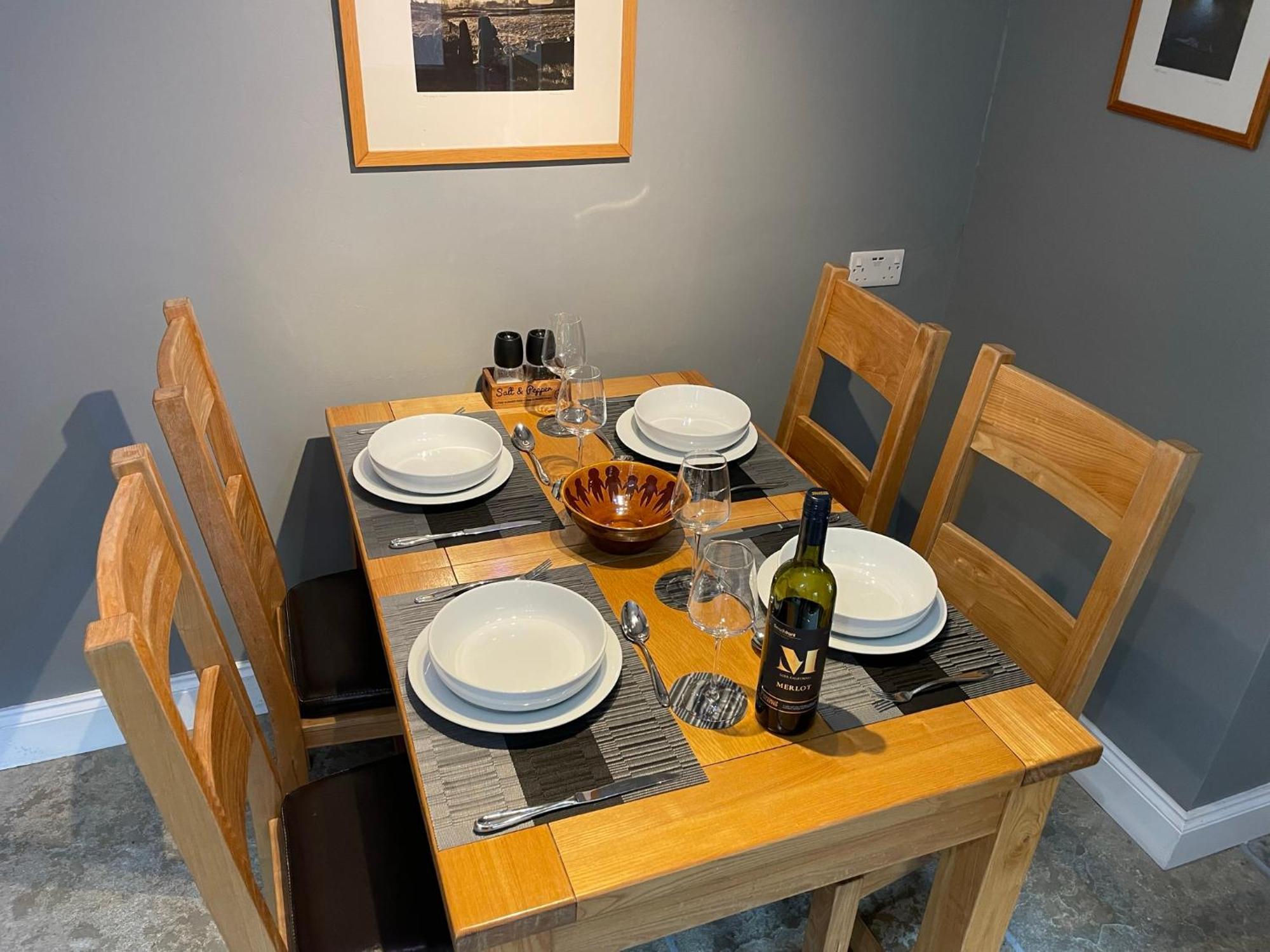 Muddy Paws Cottages - The Nook Taddington Extérieur photo
